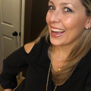 Meet your Posher, Kelli